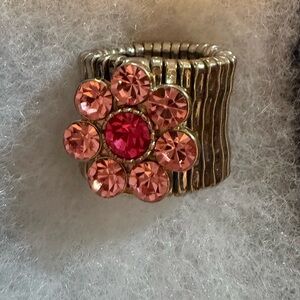 Vintage Style Flower Stretch Ring Pink Rhinestones Costume Jewelry Silver Tone